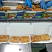 Produktion unseres neuen Fischburgers (Bild2)
